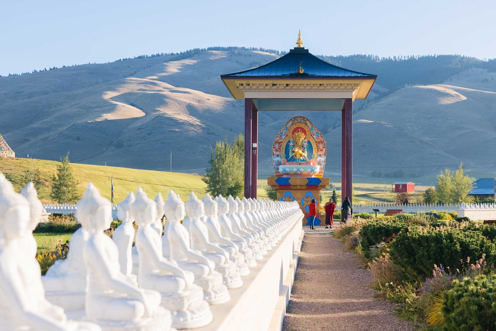 GARDEN OF ONE THOUSAND BUDDHAS