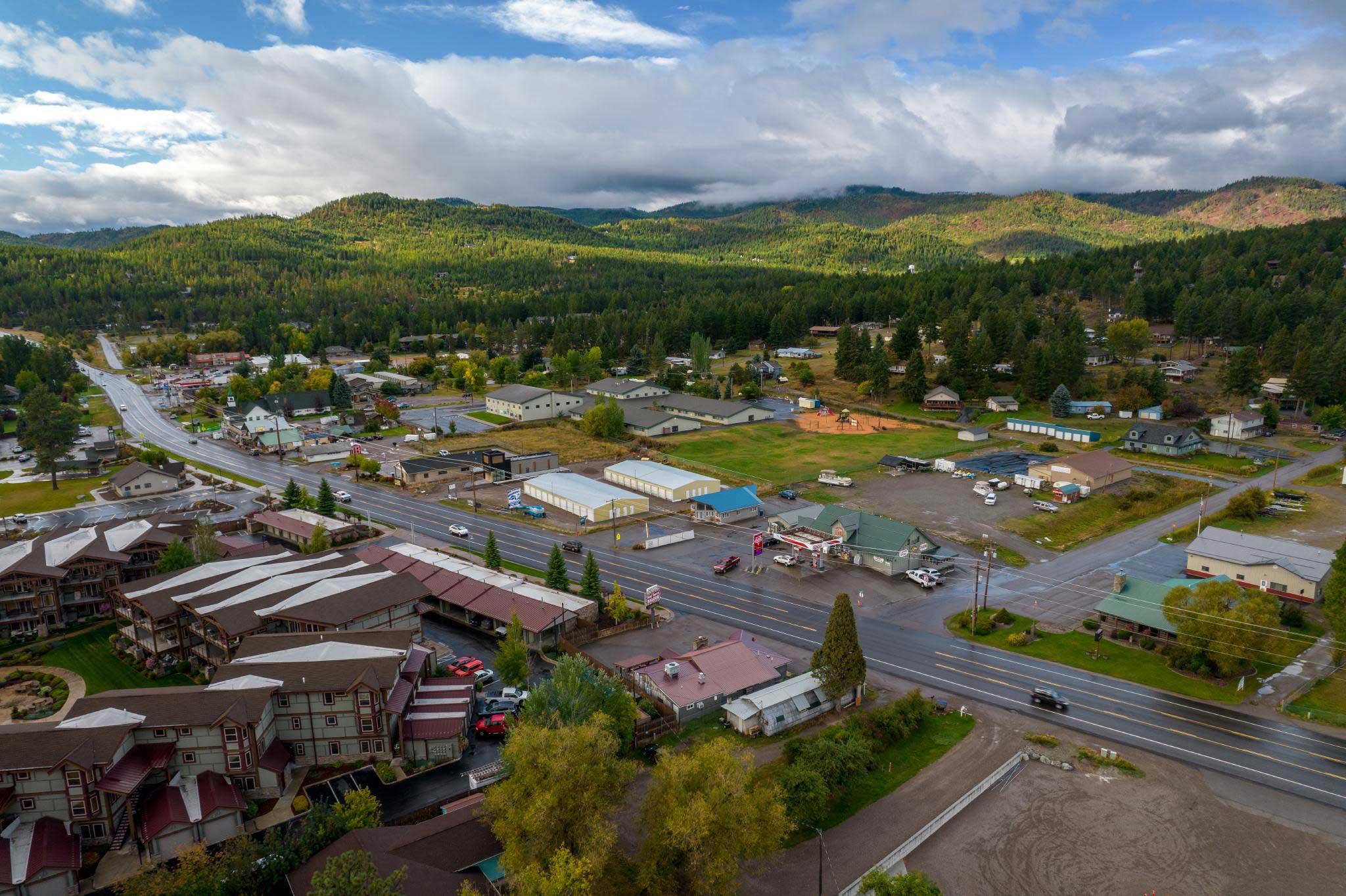 HIGHWAY 93 THROUGH LAKESIDE